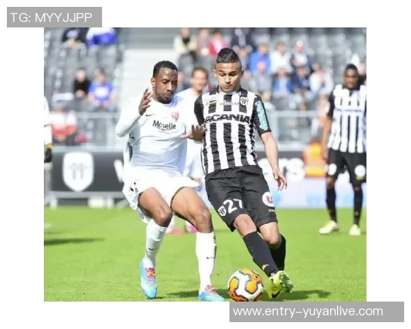 昂热与里昂的精彩对决结果揭晓赛季表现分析与未来展望